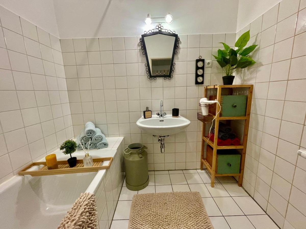 וינה Nice Apartment Close To City Center מראה חיצוני תמונה