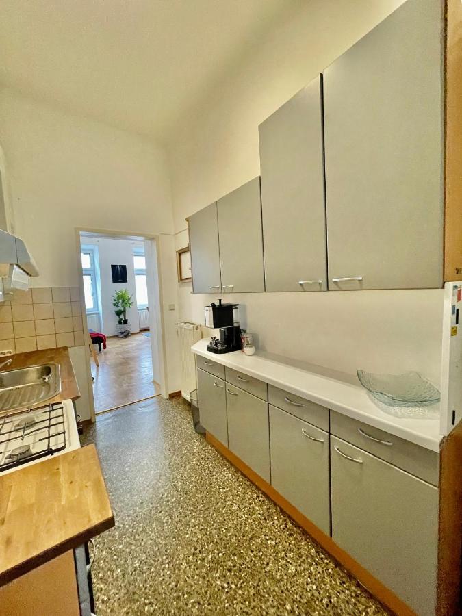 וינה Nice Apartment Close To City Center מראה חיצוני תמונה