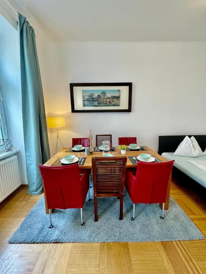 וינה Nice Apartment Close To City Center מראה חיצוני תמונה