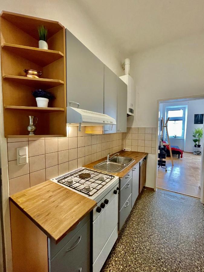 וינה Nice Apartment Close To City Center מראה חיצוני תמונה